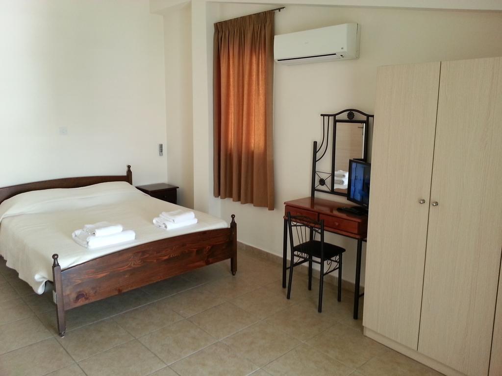 St. Lazaros House Apartment Larnaca Room photo